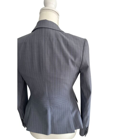 BANANA REPUBLIC Gray Pinstriped Blazer Jacket Size 2P - Picture 7 of 7